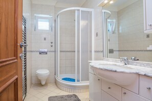 Bathroom - Apartments Weiss (Vir)