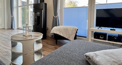 "Simone" fantastically located with fiber optic connection!