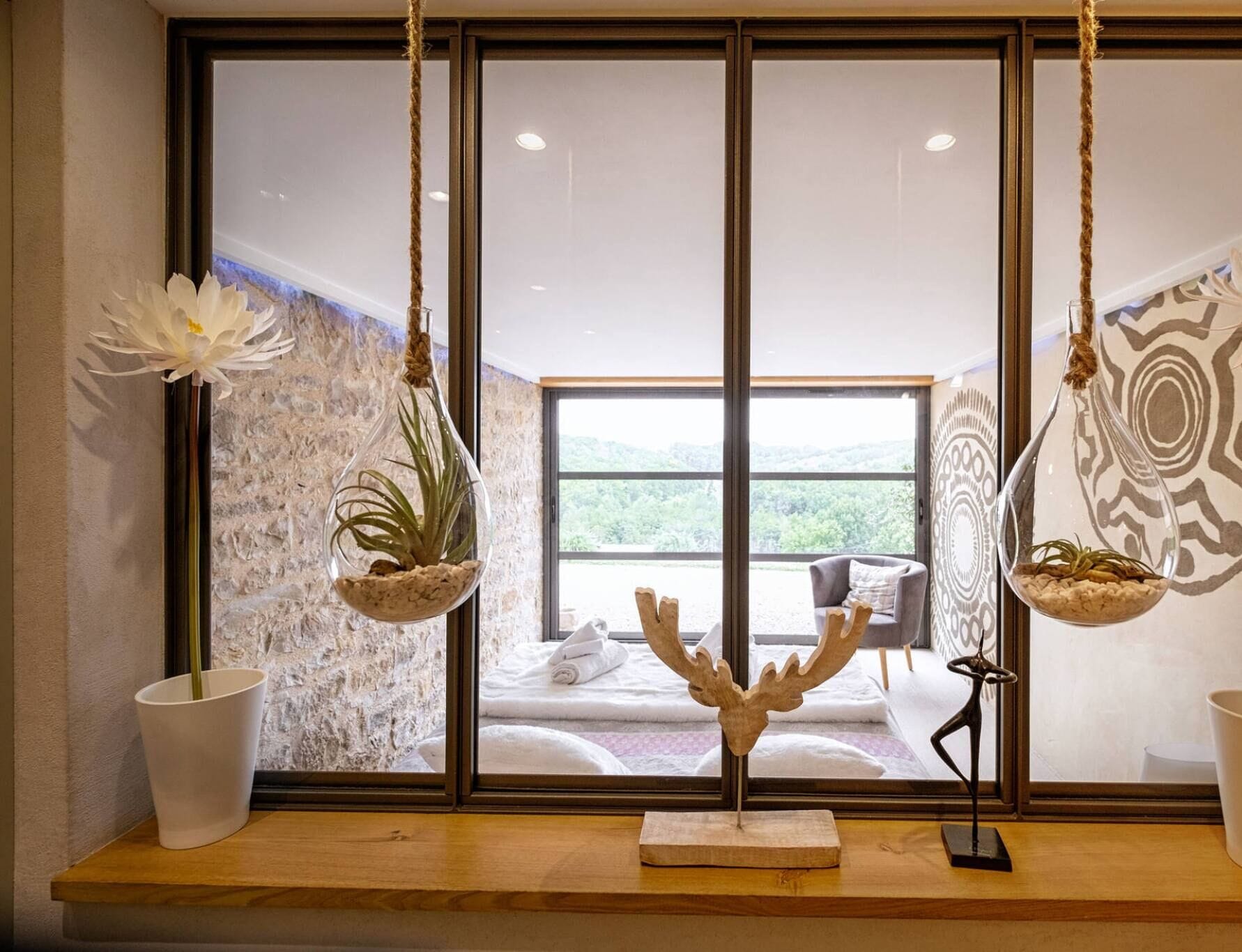 6 chambres, fer et planche à repasser, lit parapluie, Wi-Fi gratuit