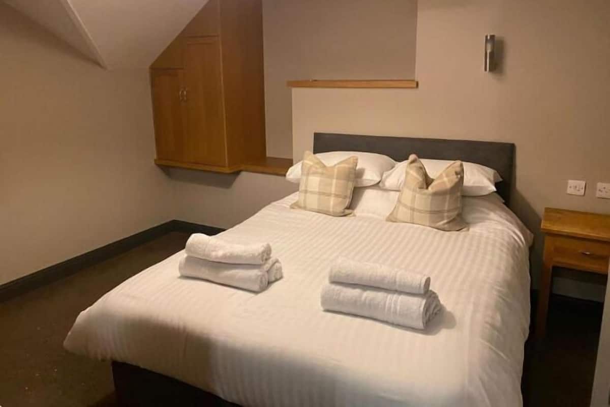 Basic Double Room | Free WiFi