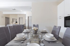 Familienvilla | Esszimmer