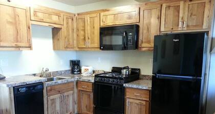 1-bedroom guestroom in Tahoe Vista, 22 minutes to Northstar California Resort