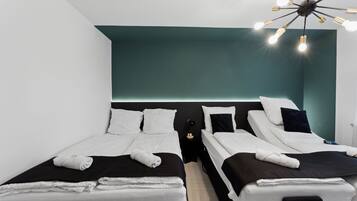 2 Schlafzimmer, Schreibtisch, BĂŒgeleisen/BĂŒgelbrett, Reisekinderbett