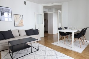 Comfort-Apartment | 2 Schlafzimmer, Bügeleisen/Bügelbrett, Babybetten, kostenloses WLAN