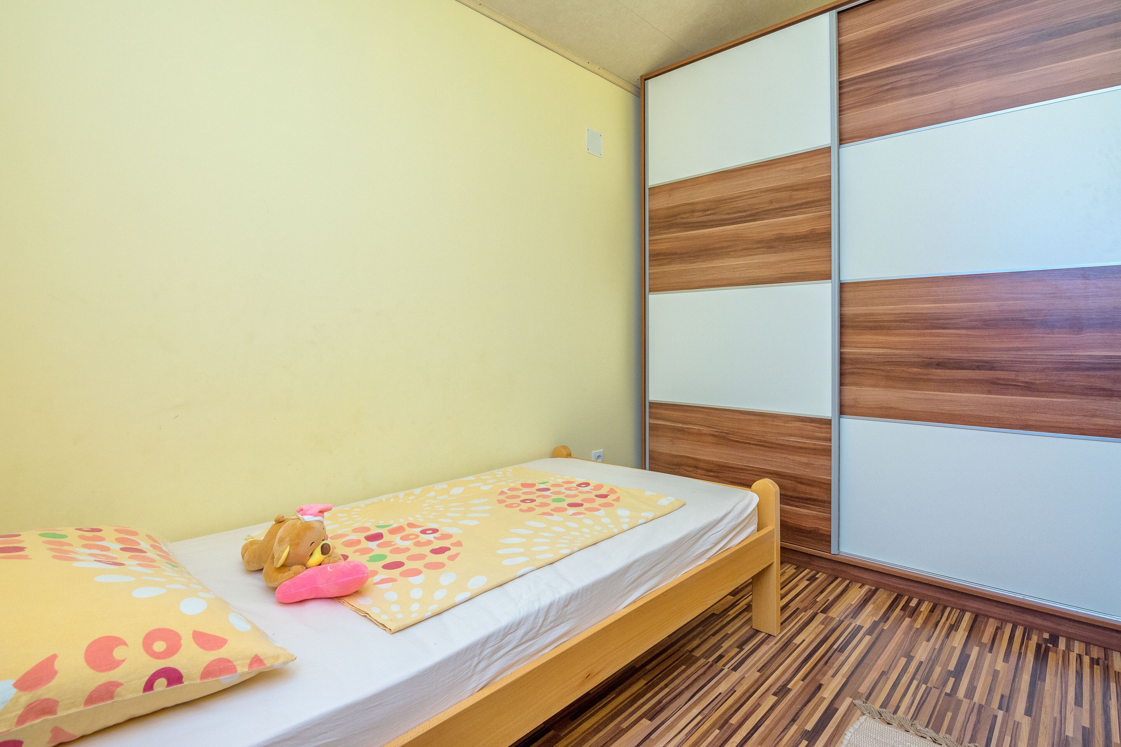 Comfort Apartment A1 | 2 habitaciones, cuna de viaje, wifi gratis y ropa de cama 