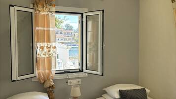 Basic Double or Twin Room | Free WiFi