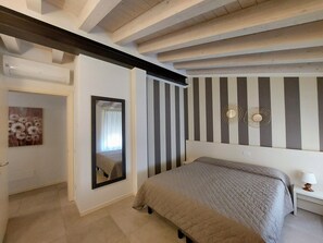 2 camere, una scrivania, culla da viaggio, Wi-Fi gratuito