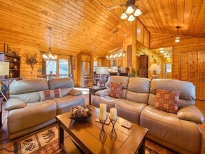 Interior - A Cozy Creek Cabin - Creekside 3 BR, 3 BA, Hot Tub (Maggie Valley)
