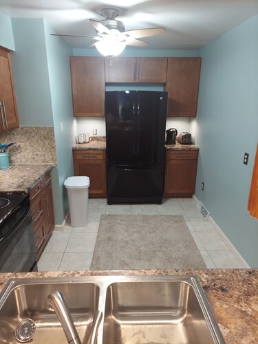 Cozy Condo Great Location