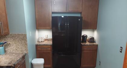 Cozy Condo Great Location