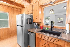 Cabin, 2 Bedrooms | Private kitchen - Bear's Booth (Big Bear City)