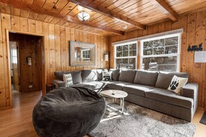 Cabin, 2 Bedrooms | Interior - Bear's Booth (Big Bear City)