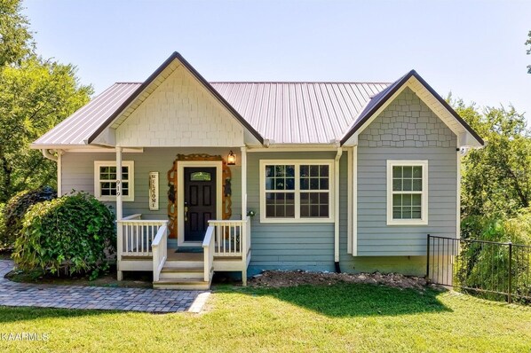 House, 3 Bedrooms | Exterior
