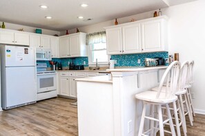 Fridge, microwave, oven, dishwasher - Followin The Son - Amazing 4 BR Oceanfront Duplex; Great Views! (North Topsail Beach)