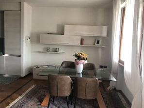 Dining - Apartment directly by the lake (Sirmione)