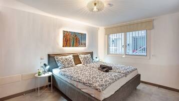 2 chambres, fer et planche Ă repasser, Wi-Fi gratuit, draps fournis