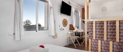 1 bedroom, free WiFi, bed sheets