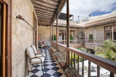 "Casa Montesdeoca - Tamarindo" with Balcony & Wi-Fi