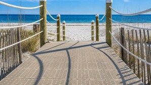 Beach - Shoreline Towers (Gulf Shores)