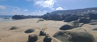 Vacation Home "Mar de Lava Sunrise Fuerteventura" with Sea View, Terrace & Wi-Fi