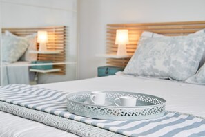 5 bedrooms, iron/ironing board, free WiFi, bed sheets