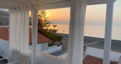 Maison de vacances "Casa Sueña" prÚs de la plage avec 4 terrasses privées
