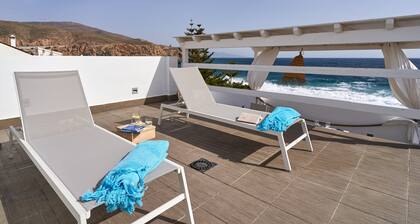 Holiday Home "Casa Sueña" Near the Beach with 4 Private Terraces