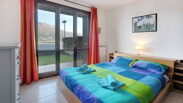 1 dormitori, wifi gratuïta i roba de llit