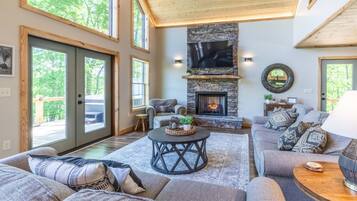 TV connectée, cheminée