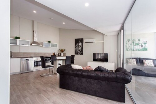 Waverley apartment A-two bedrooms, wifi available