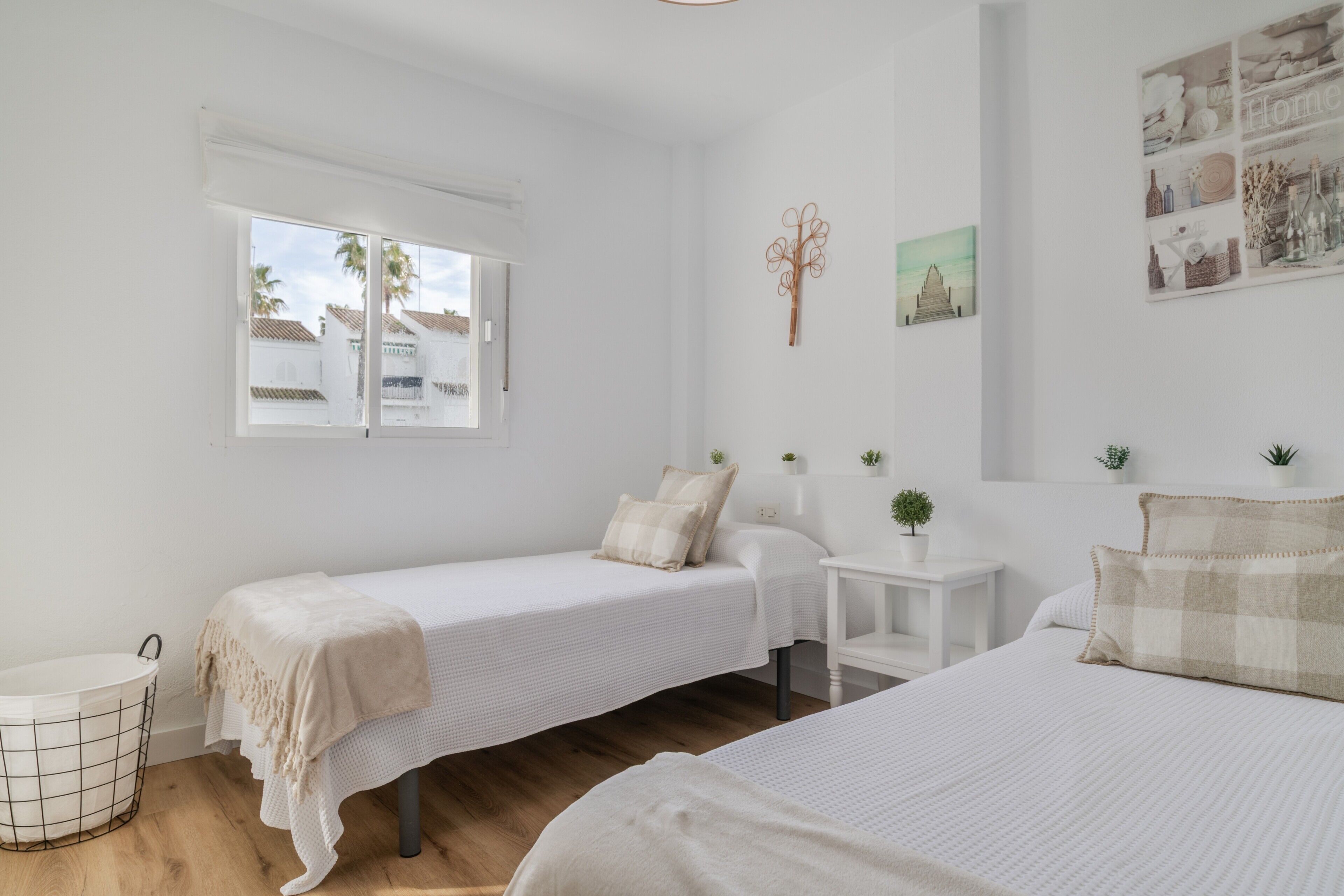 2 camere, ferro/asse da stiro, Wi-Fi gratuito, lenzuola