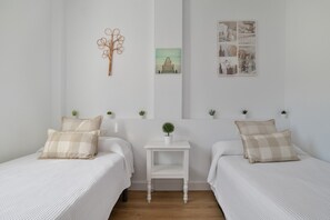 2 Schlafzimmer, Bügeleisen/Bügelbrett, kostenloses WLAN, Bettwäsche