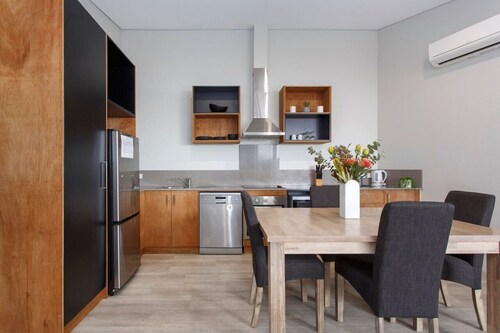 Waverley apartment C-one bedroom, wifi available