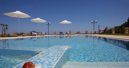 KNOSSOS ESTATE, VILLA ARIADNI, Lux villa, panoramic sea view, gardens and pool