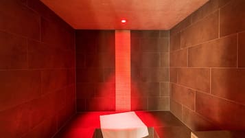 Sauna, Dampfbad, 1 Behandlungsraum, Massageanwendungen