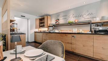 Ókeypis morgunverðarhlaðborð daglega