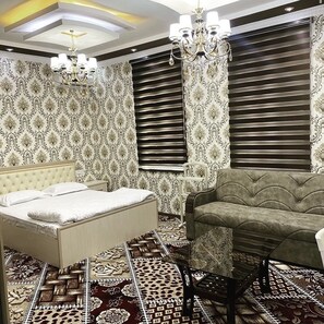 Luxury Double Room | Free WiFi