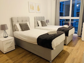 Iron/ironing board, free WiFi, bed sheets