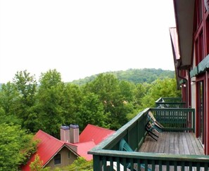 Balcony view - Alpine Crest Resort (Helen)