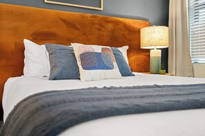 1 غرفة نوم ومكواة/لوح كي وواي فاي وملاءات أسرّة