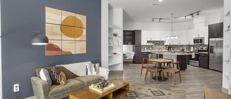 TV, Netflix, Hulu, streaming services