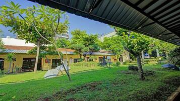 Khuôn viên nơi lưu trú