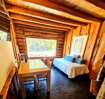 LACA SMARG | Living area | 45-inch Smart TV with digital channels, TV, Netflix