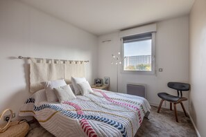 3 chambres, fer et planche à repasser, Wi-Fi gratuit, draps fournis