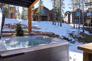 Outdoor spa tub - Luxurious 4BR w/ Hot Tub & Stunning Mountain Views (Breckenridge)