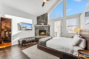 4 chambres, fer et planche à repasser, Wi-Fi, draps fournis