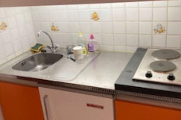 Refrigerador, microondas, horno, placa de cocina