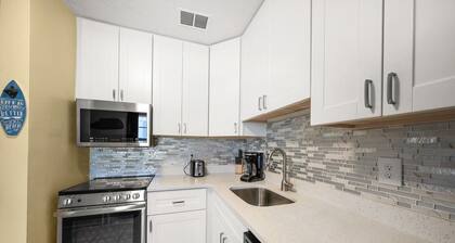 Beachy Sarasota Duplex