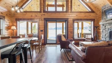 TV, fireplace, offices
