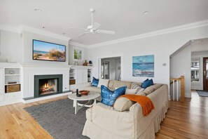 Smart TV, fireplace, offices